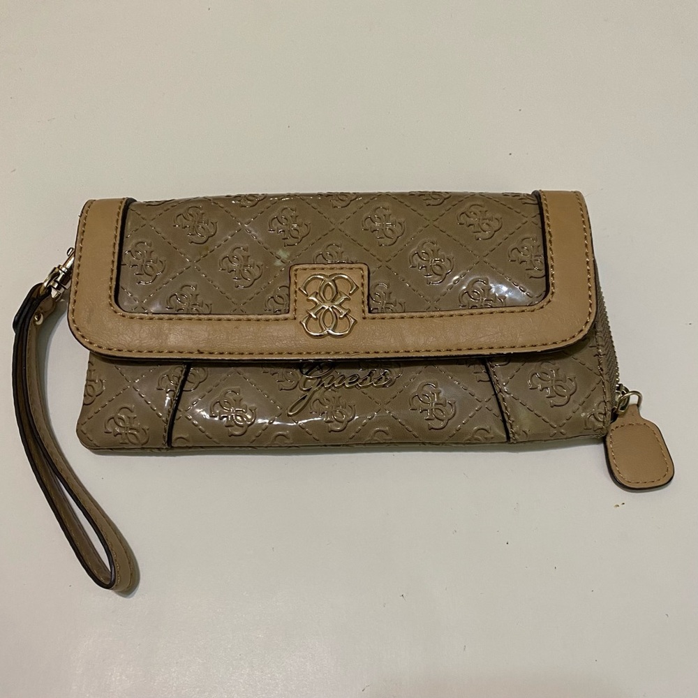 Guess tan purse